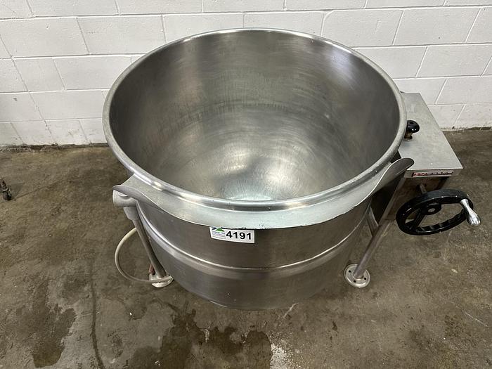 Used Crown Steam 60 Gallon Steam Kettle DLT-60
