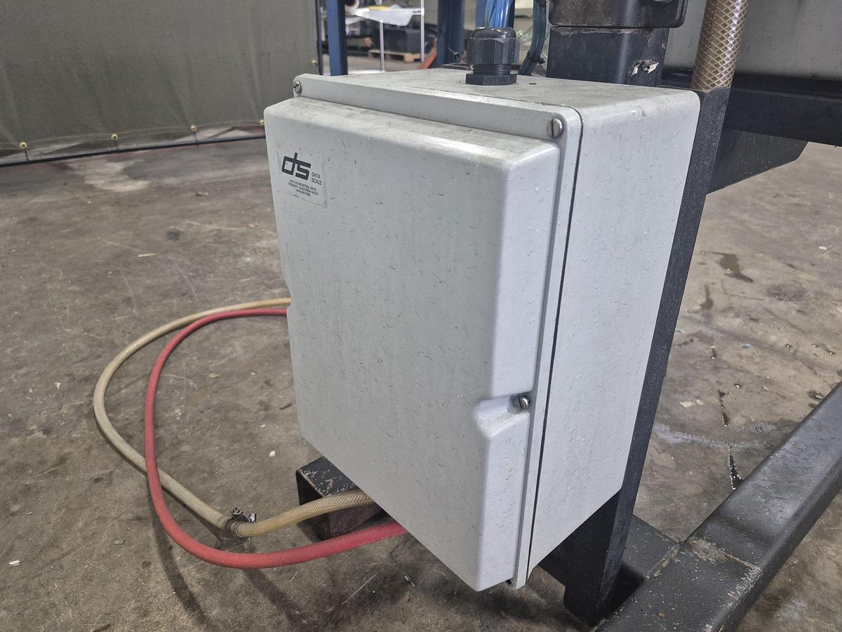 Used Pneumatic Pail Filler 