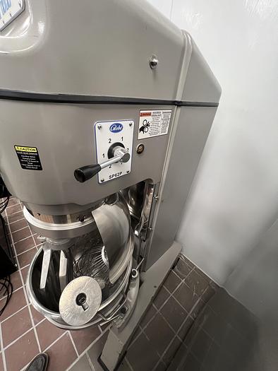Used Globe 60qt Planetary Mixer