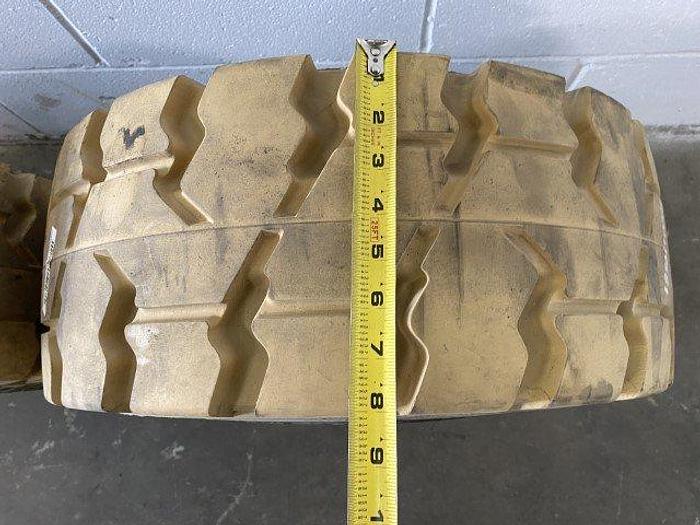 Used Continental CSE-Robust SC18 Tires