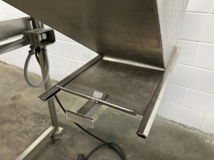 Used 11' L Crescent-Top Incline Conveyor