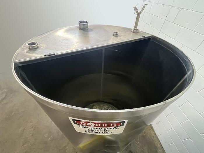 Used 450 Gallon Stainless Steel Tank