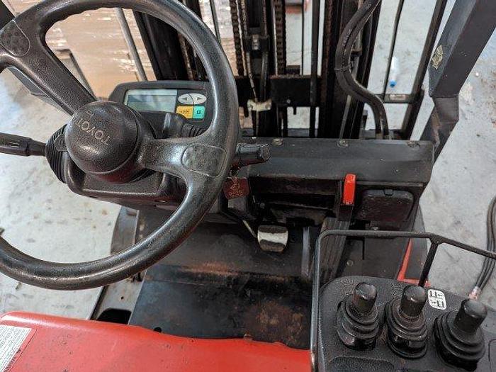 Used Toyota 7BEU20 Electric Forklift