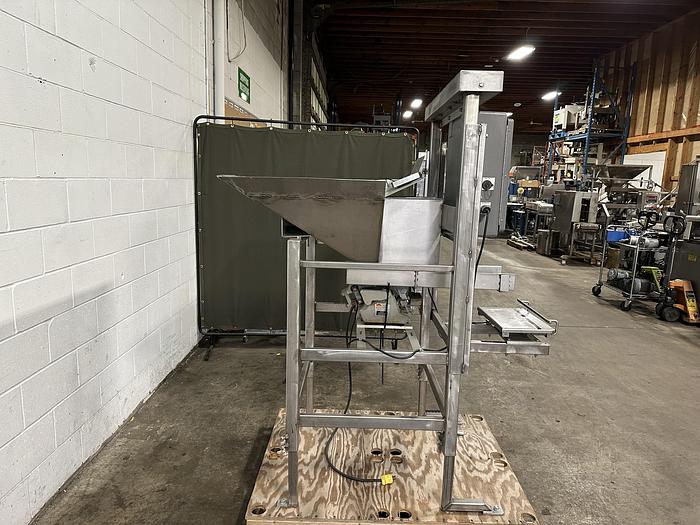 Used Lakewood Single Box Filler