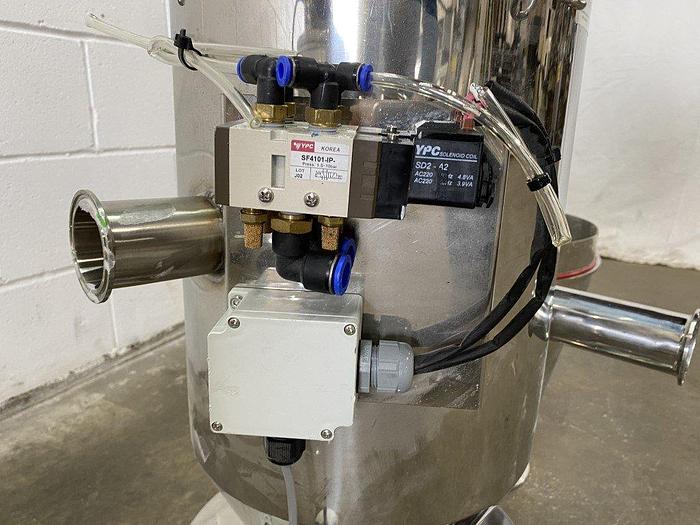 Used Daehan DWVE-300 Vacuum Conveyors