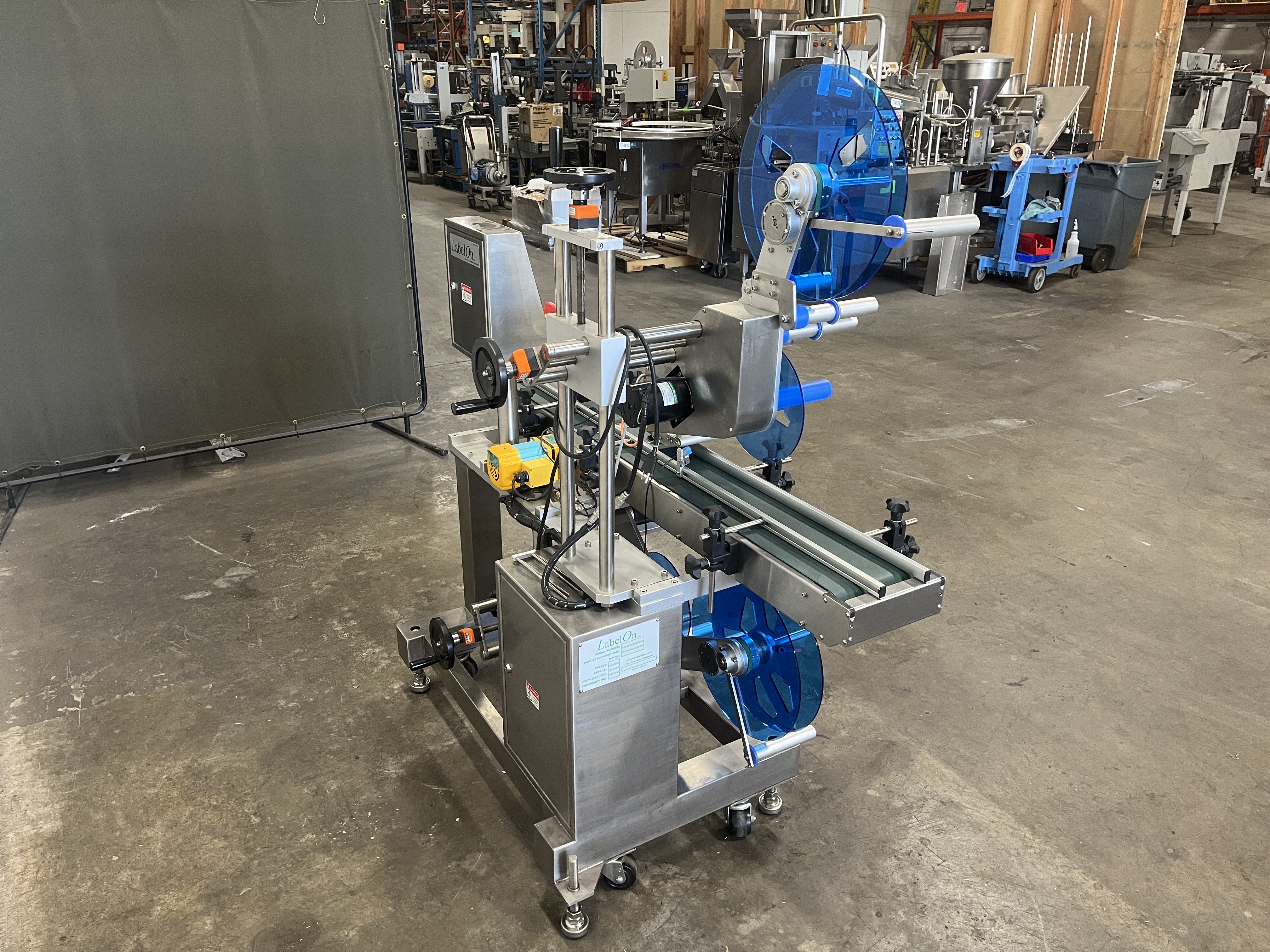 Used Label-on Basic 300 Labeling System