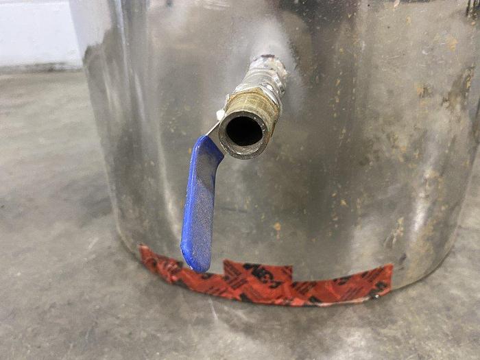 Used SS 30 Gallon Holding Tanks