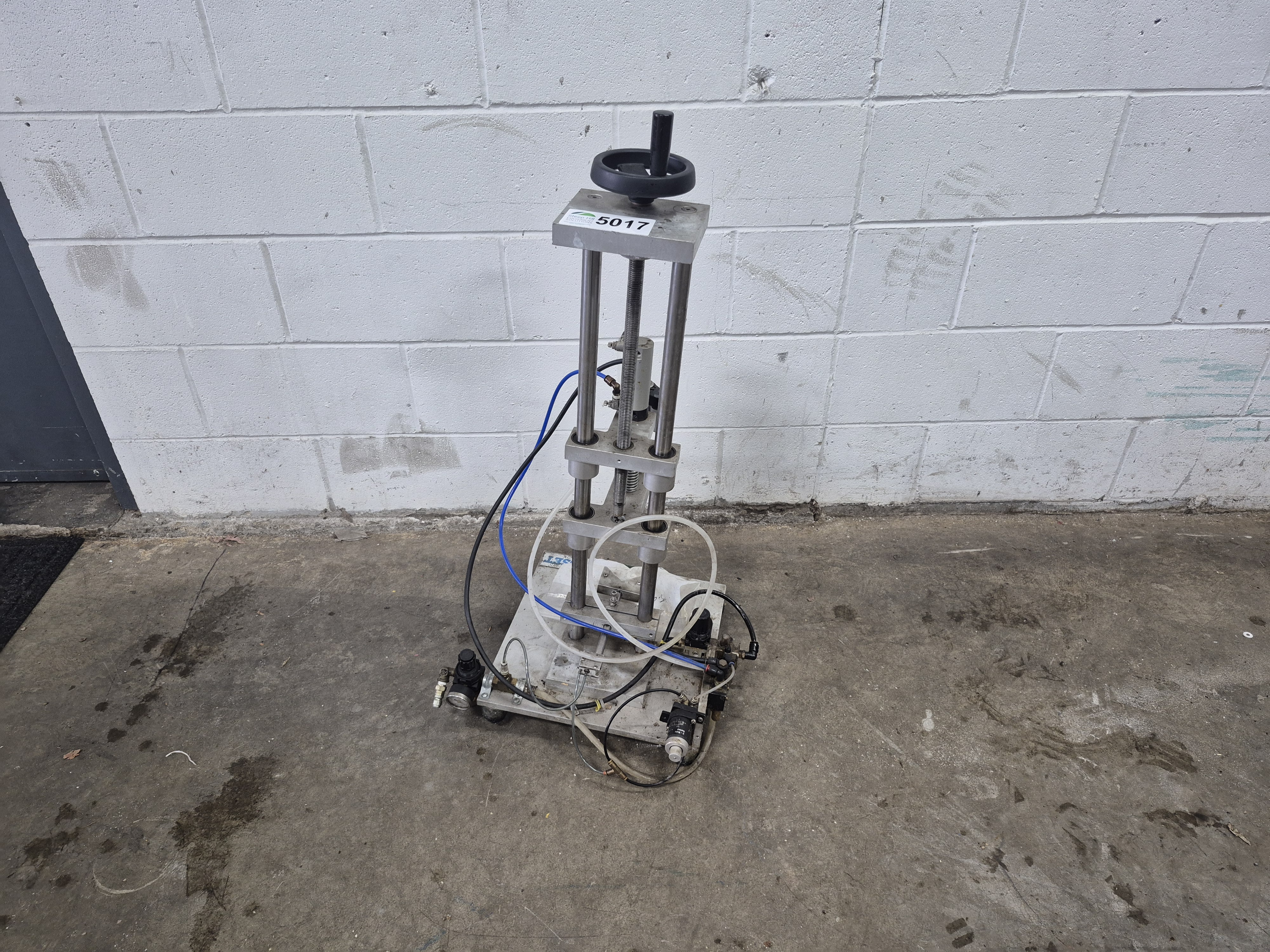 Used Asset Capper Machine