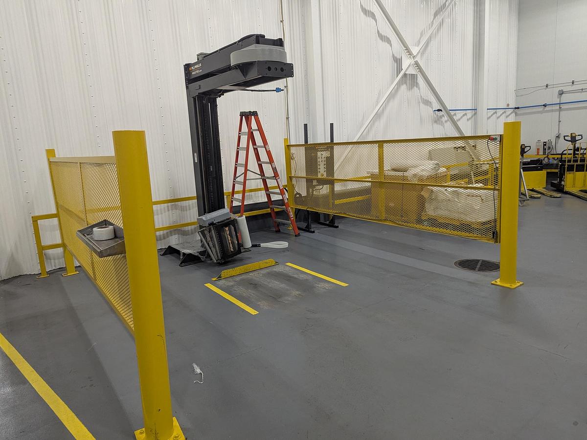 Used Wulftec Semi-Automatic Rotary Arm Stretch Wrapper