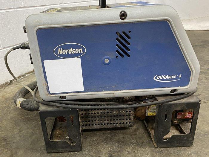 Used Nordson DuraBlue 4 L Adhesive Melter