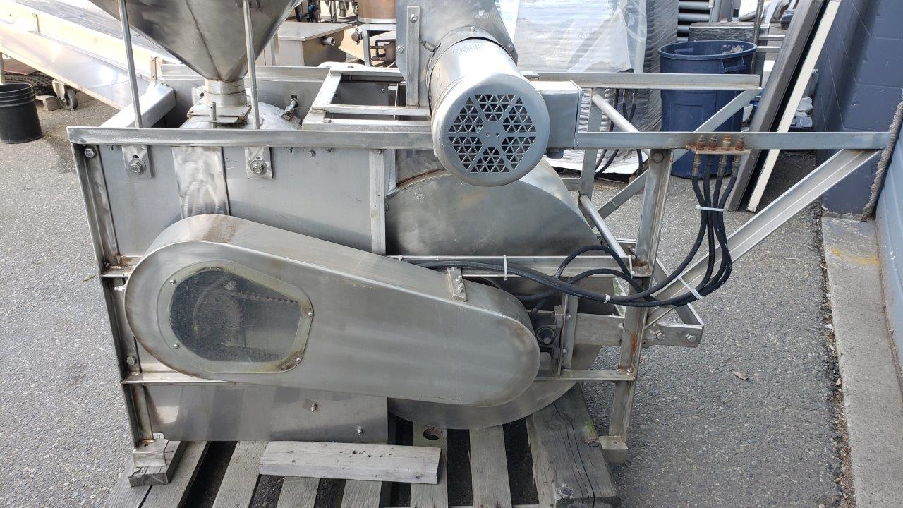 Used ABM McLauchlan 900 SS Berry Slicer