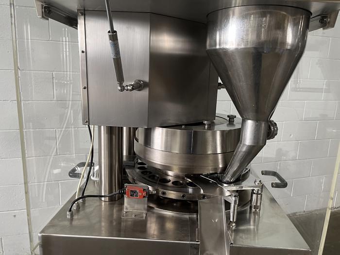 Used Vanguard Rotary Tablet Press