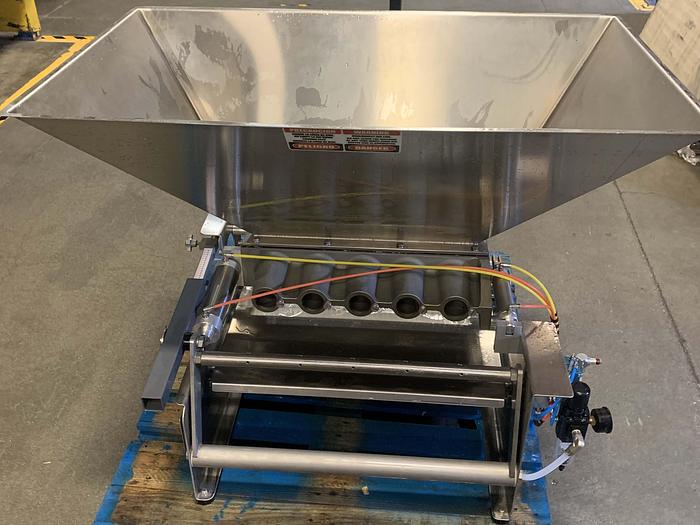 Used Hinds Bock 5P-08WT Table Top Depositor