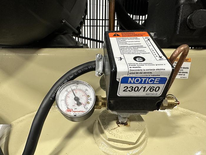 Used Ingersoll Rand 7.5HP Compressor