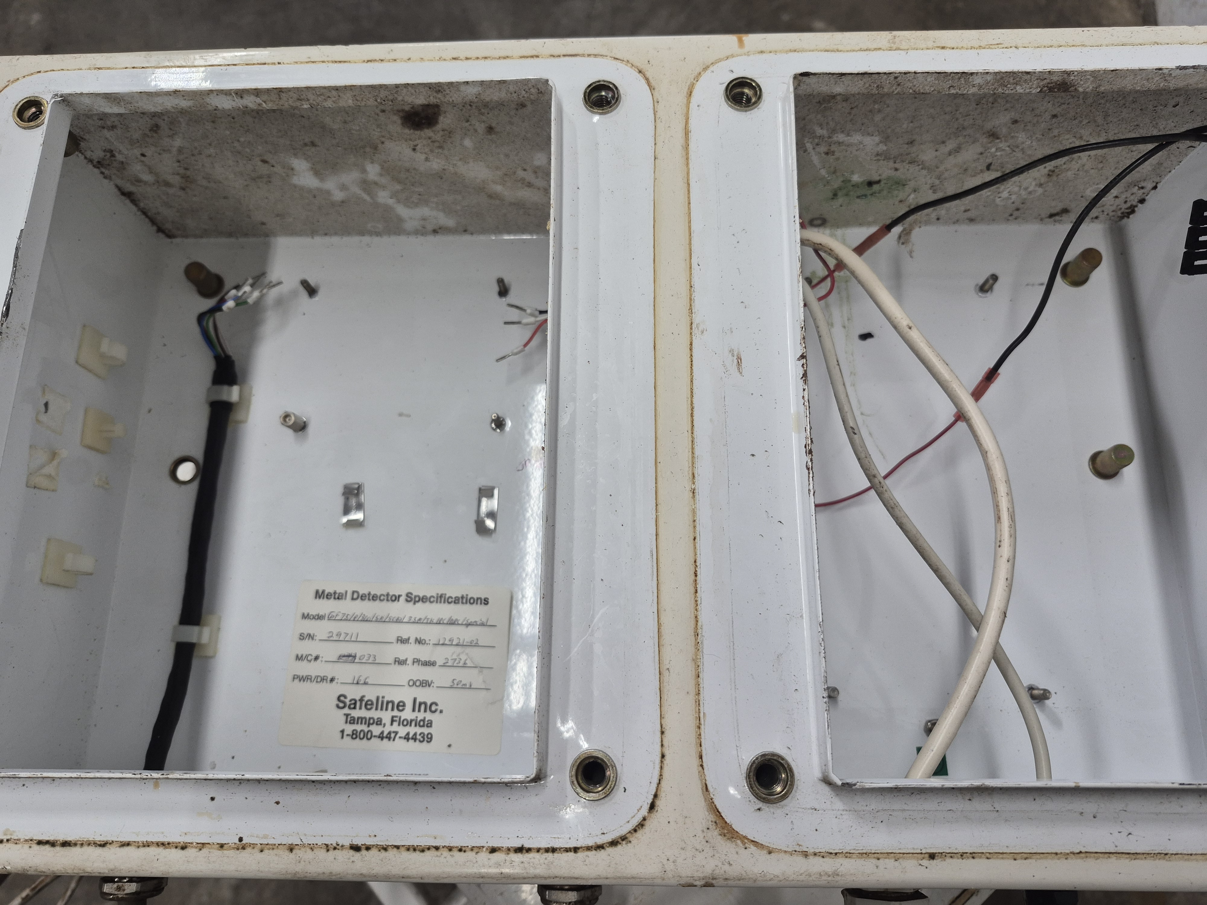 Used Safeline GF75 Fall-Through Metal Detector (For Parts Only)