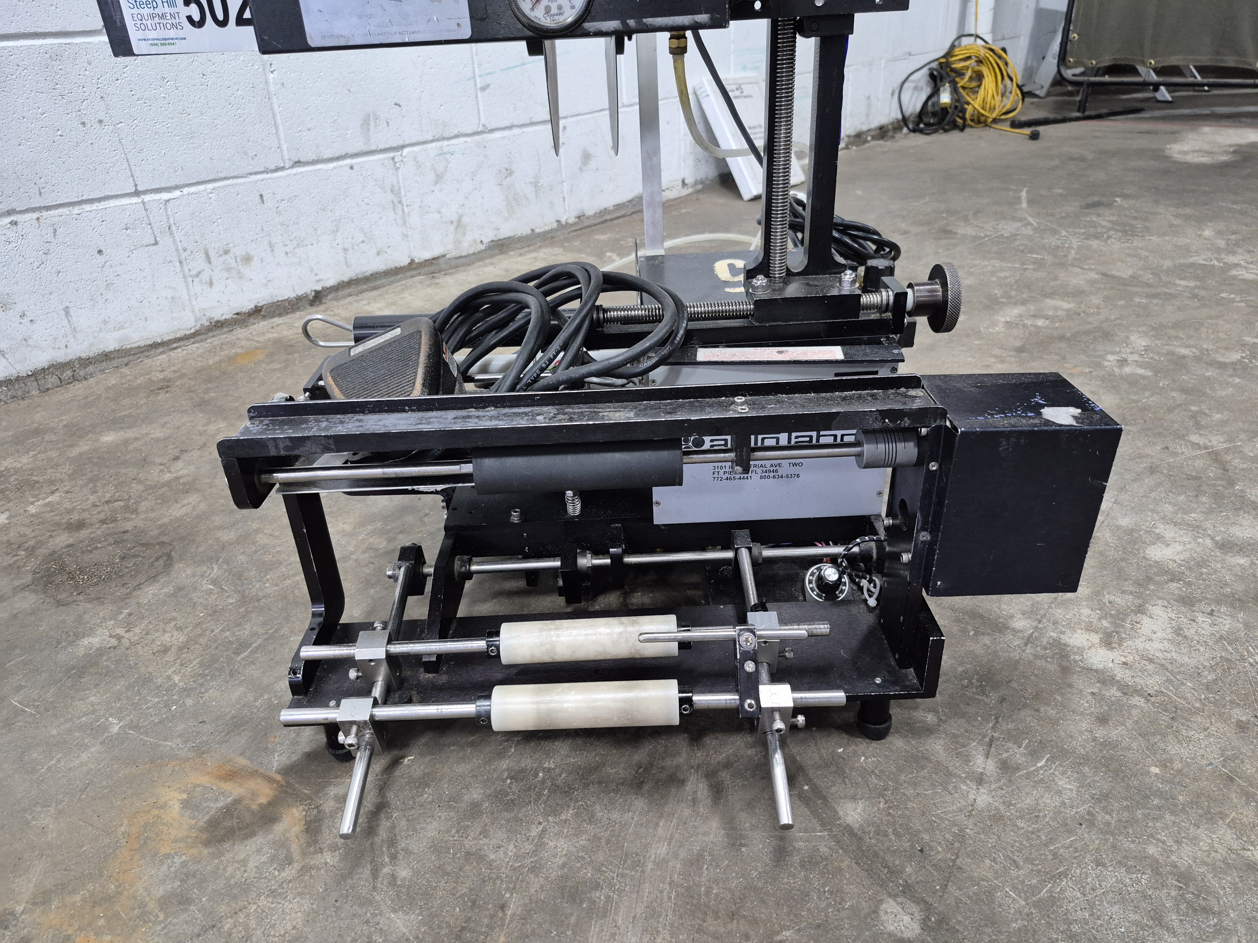 Used Auto Labe Semi-Automatic Labeller with Hot Stamp Imprinter