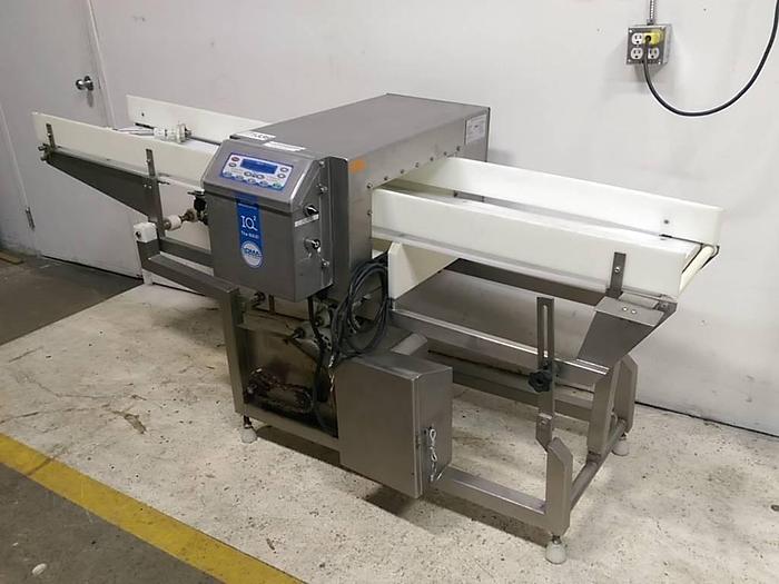 Used Loma IQ2 Metal Detector