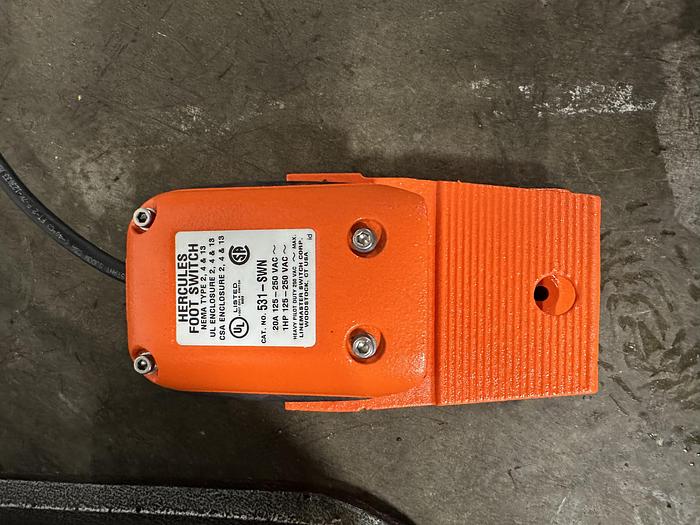 Used CrossQ FC-SM Semi-Auto Capping Machine