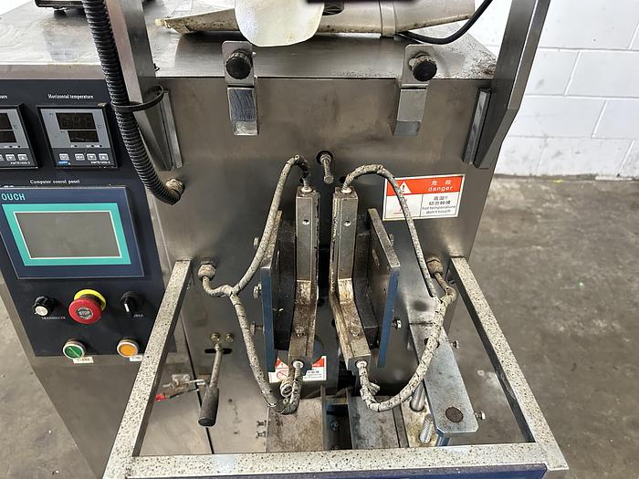 Used Vertical Form Fill Sachet Machine with Auger Filler