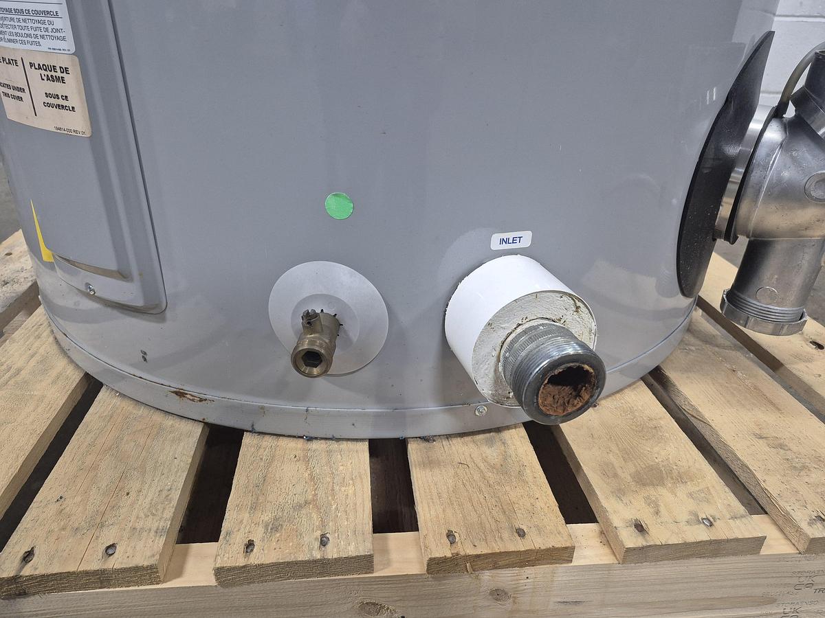 Used A.O. Smith Cyclone MXi Gas Water Heater