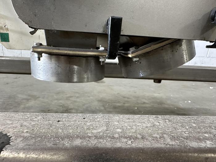 Used Safeline Gravity Metal Detector