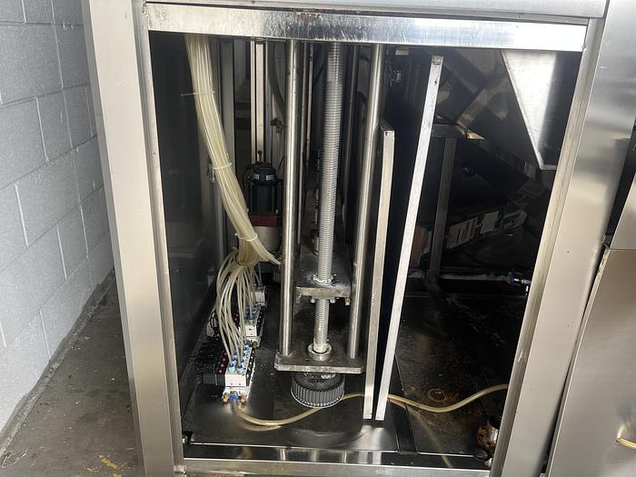 Used 6-Head Bottle Filler