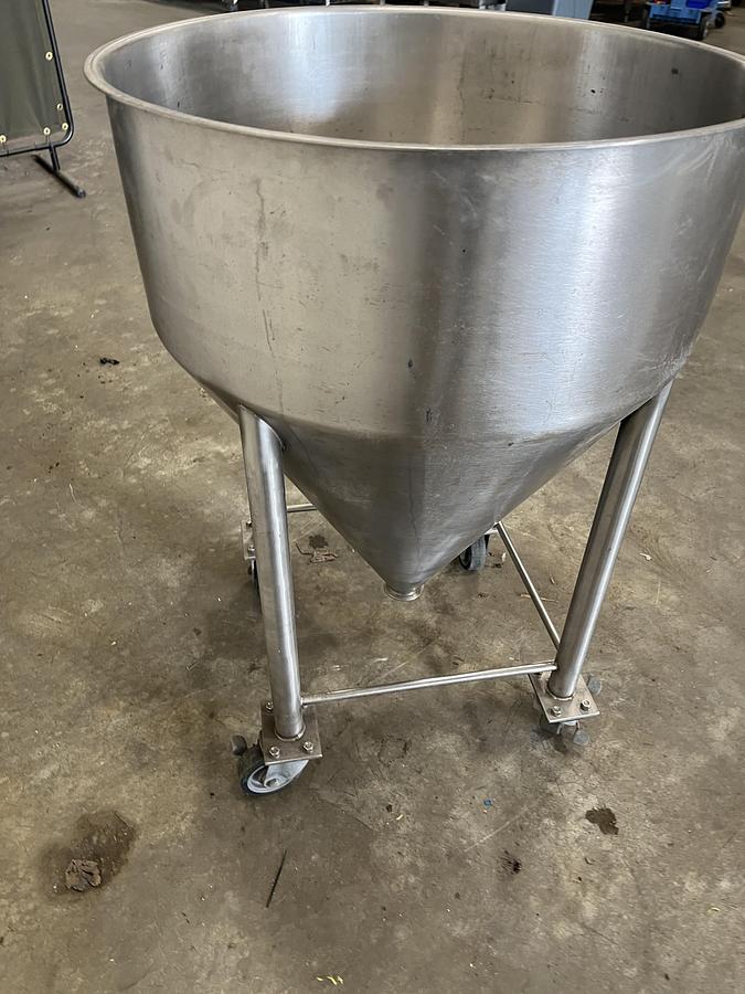 Used Rolling SS Hopper