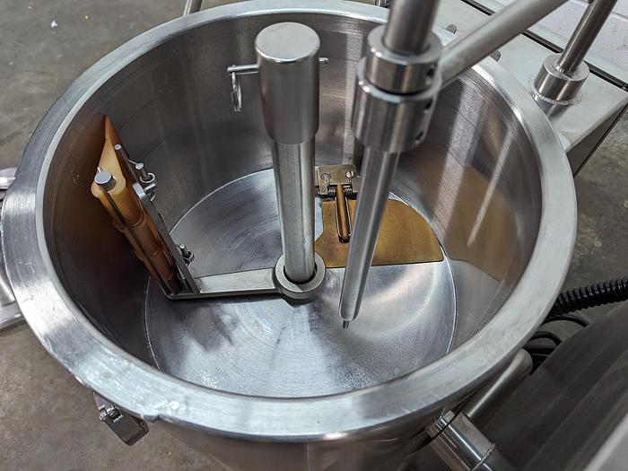 Used Savage Bros  Electric FireMixer-14 2410