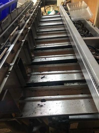 Used A&B 9-Lane Linear Weigh & Fill for Clam Shells