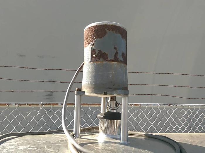 Used 1250 Gallon SS Horizontal Milk Tank