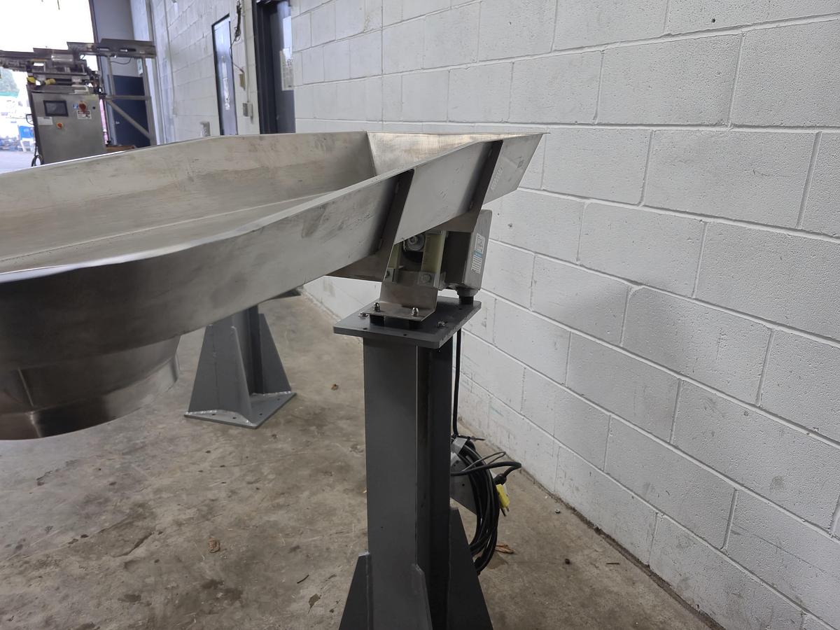 Used Syntron BF-2-B Magnetic Vibratory Feeder