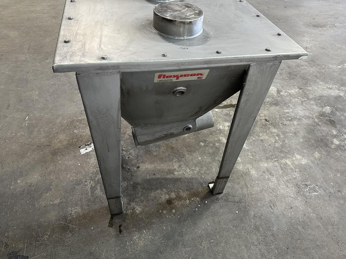 Used Flexicon Hopper
