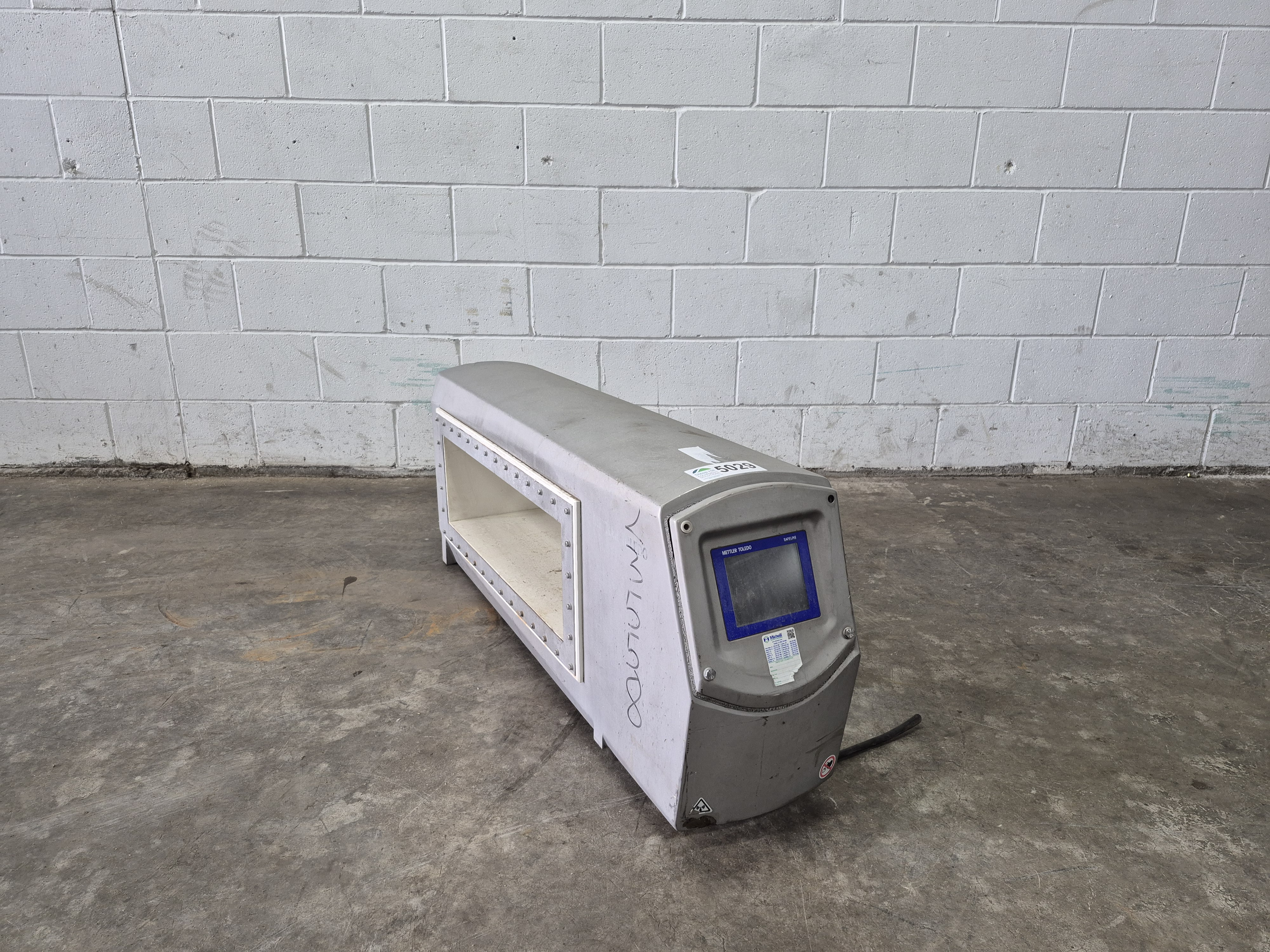 Used Mettler-Toledo Safeline Metal Detector