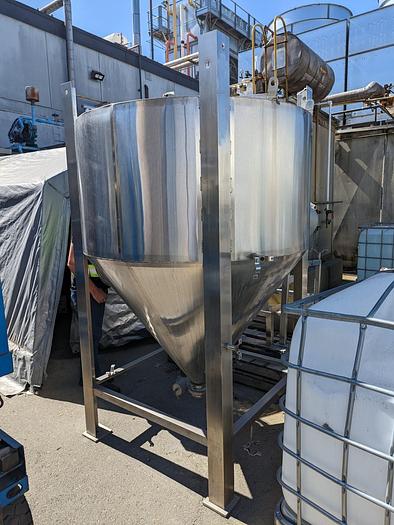 Used 1600L Cone-Bottom Tank