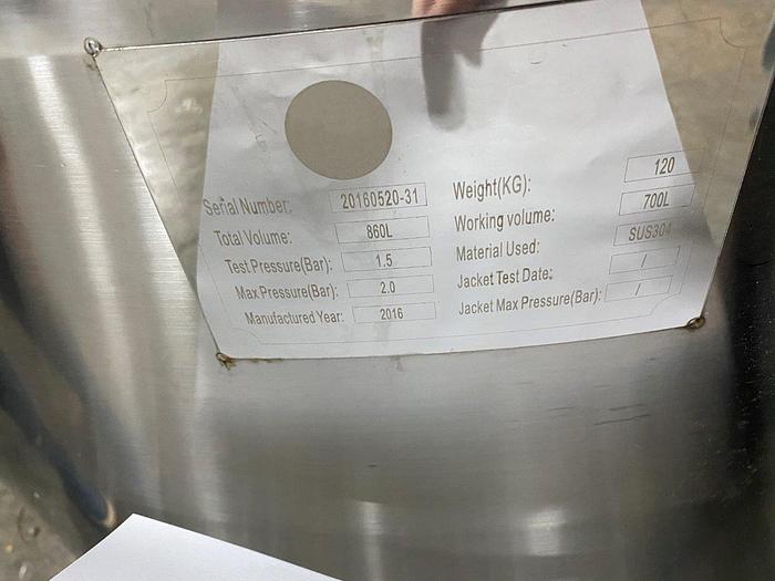 Used 700L Stainless Steel Tank