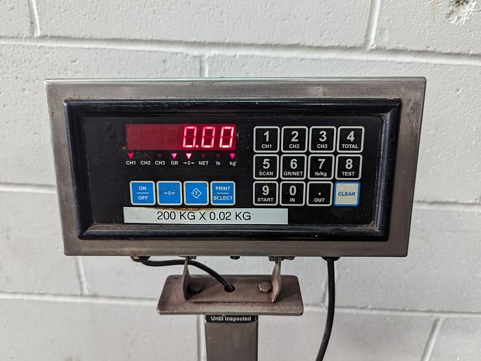 Used Richmond 200KG Bench Scale with Weight Indicator
