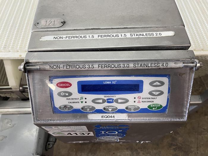 Used Loma IQ2 The MAX! Metal Detector