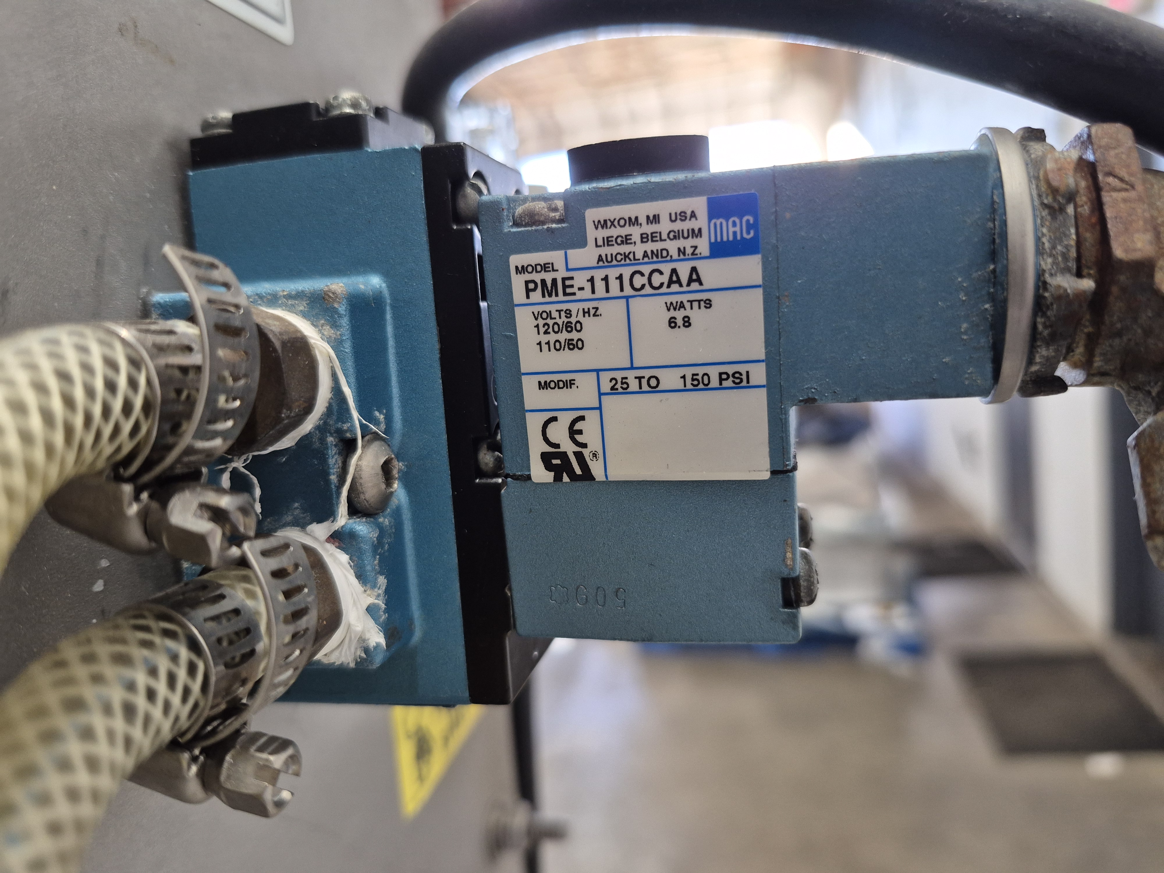 Used Loma IQ Metal Detector