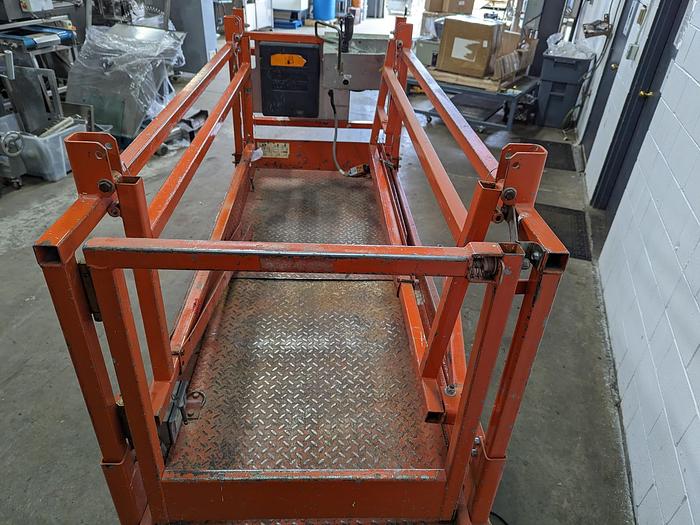 Used Skyjack SJ111 Scissor Lift