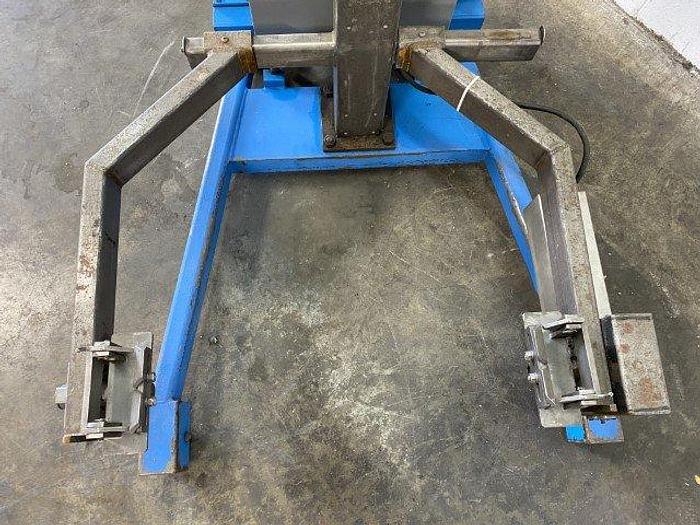 Used Savage LifTILTruk® 'C' Kettle & Bowl Lift