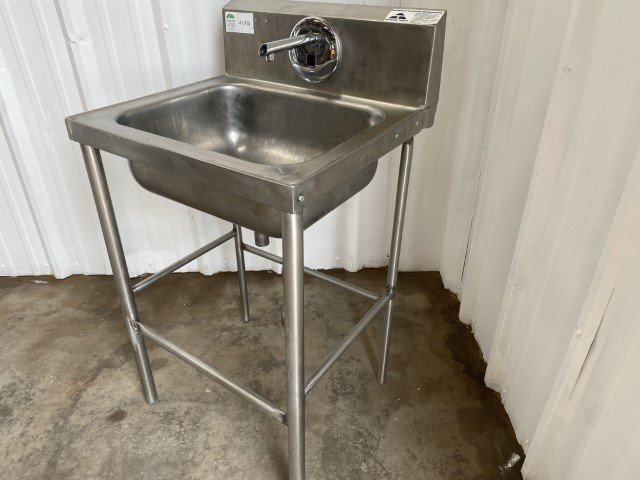 Used Advance Tabco SS Sink
