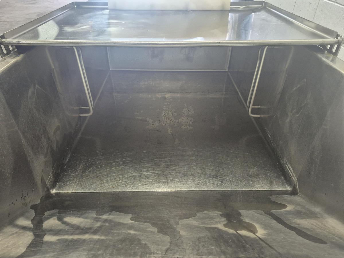 Used Self-Dumping 200 Gallon Hopper