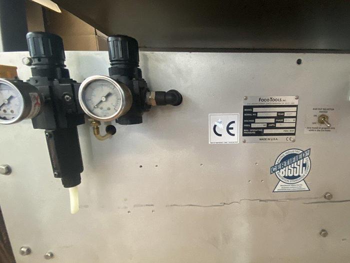 Used FoodTools CS-10TWW Sheet Cake Slicer