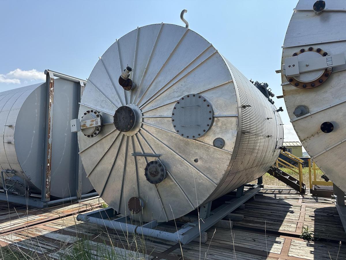 Used 400L BBL Double Wall Skidded Storage Tank
