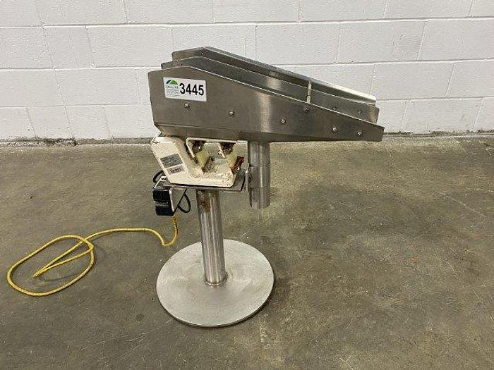 Used FMC Syntron Vibratory Tablet Deduster