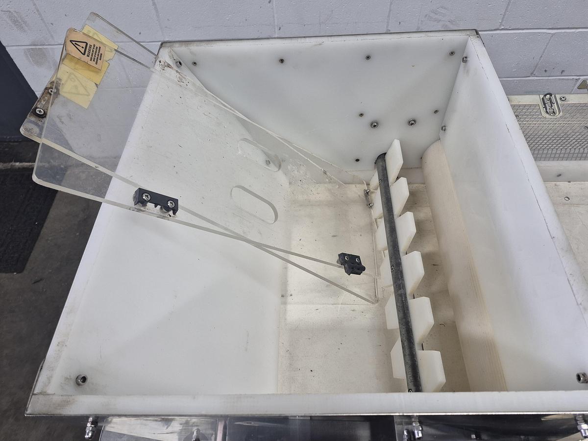 Used Darin DRC-75 Cereal Bar Cutting Machine