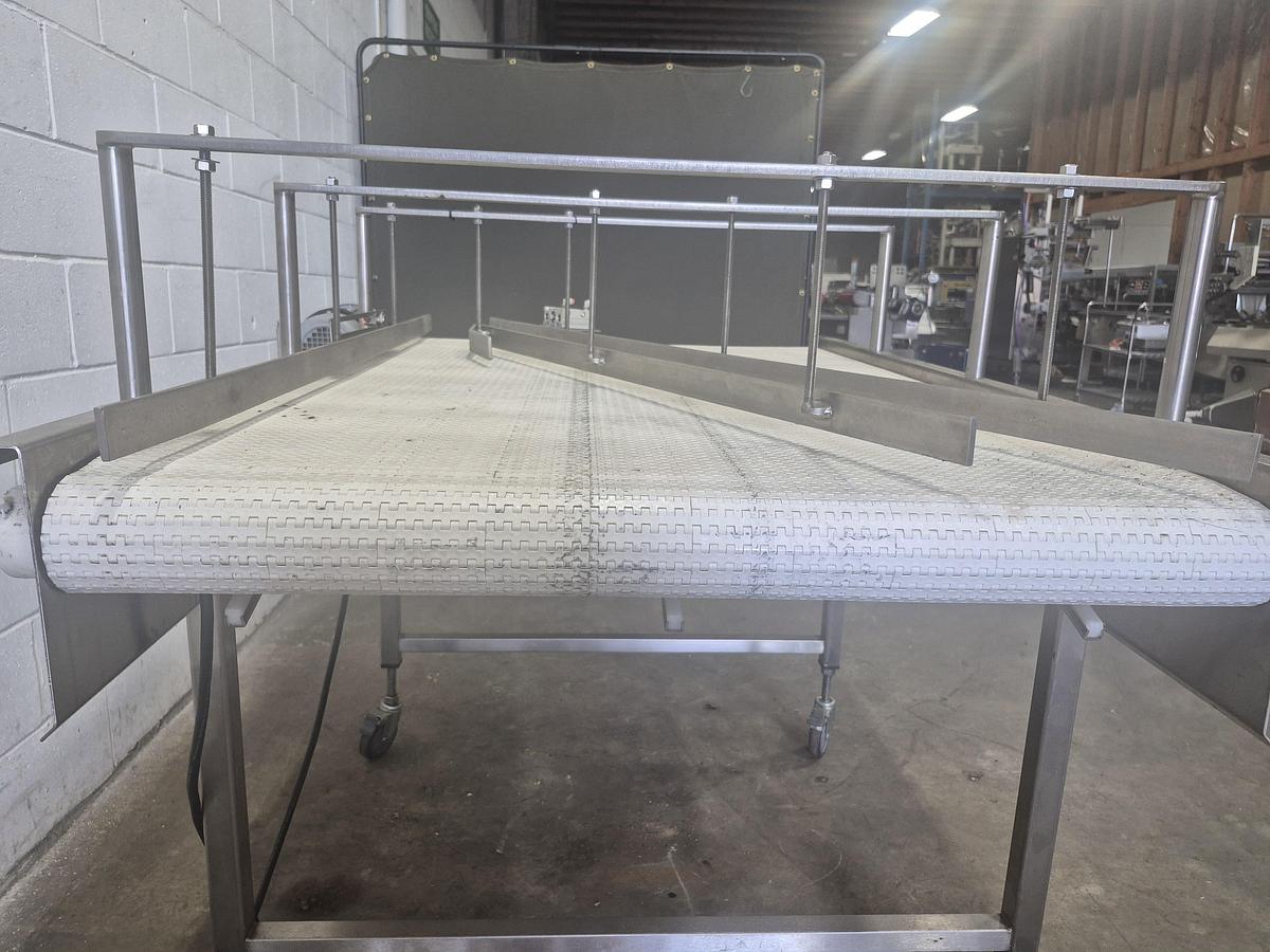 Used FMA 5 ft Flat Belt Conveyor