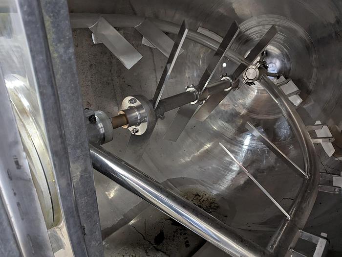 Used 300 Gal. Dual Agitation Mix Tank