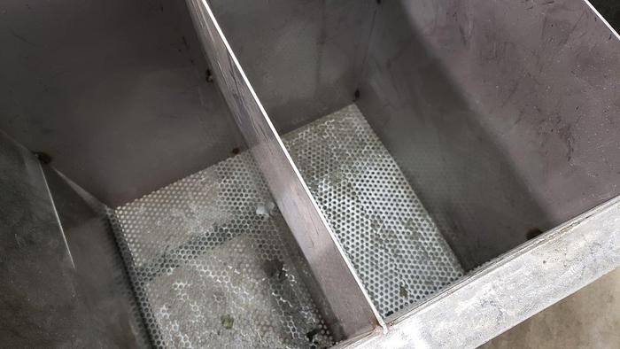 Used Accent 6-Compartment Storage Cart