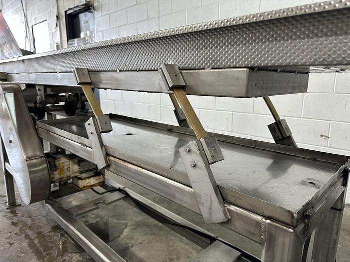 Used 9' Shaker Conveyor